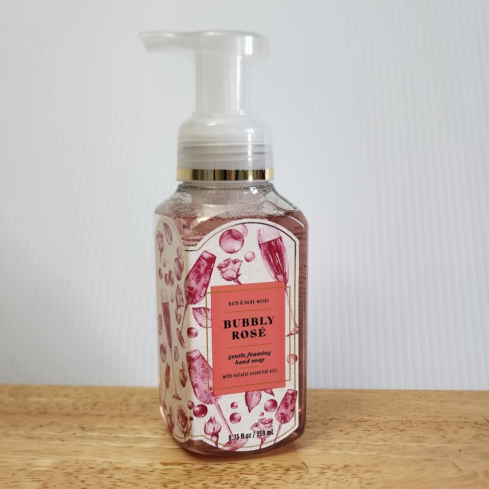 NWT Bath and Body Works Foaming Handsoap, Bubbly Rose